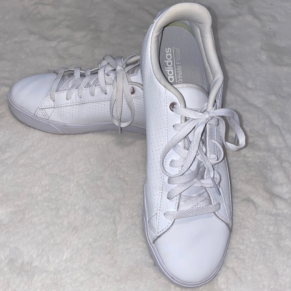 Womens Adidas Cloudfoam Sneaks Size 10